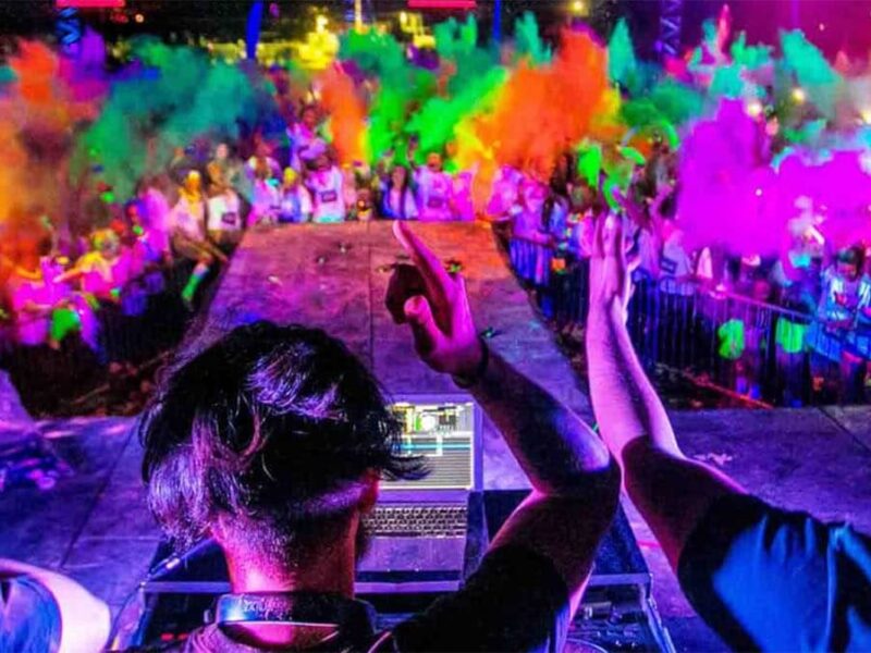 Neon Glow Party for 500+ - Black Lights event lighting